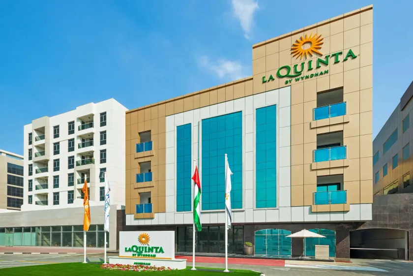 La Quinta by Wyndham Dubai Jumeirah - Image 1