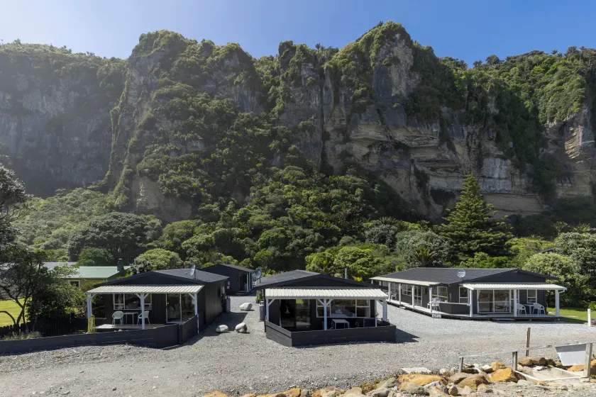 Punakaiki Beachfront Motels - Image 1
