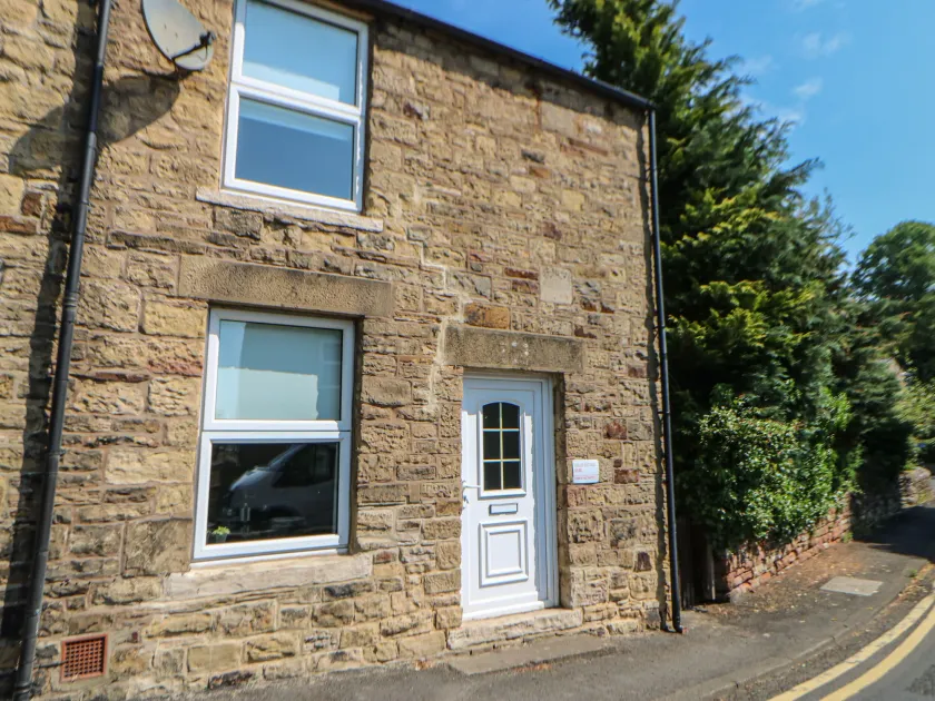 Hollie Cottage - Image 1
