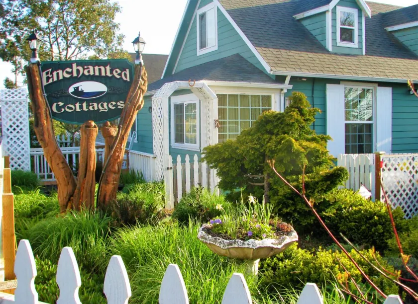Enchanted Cottages by the Sea - Image 1