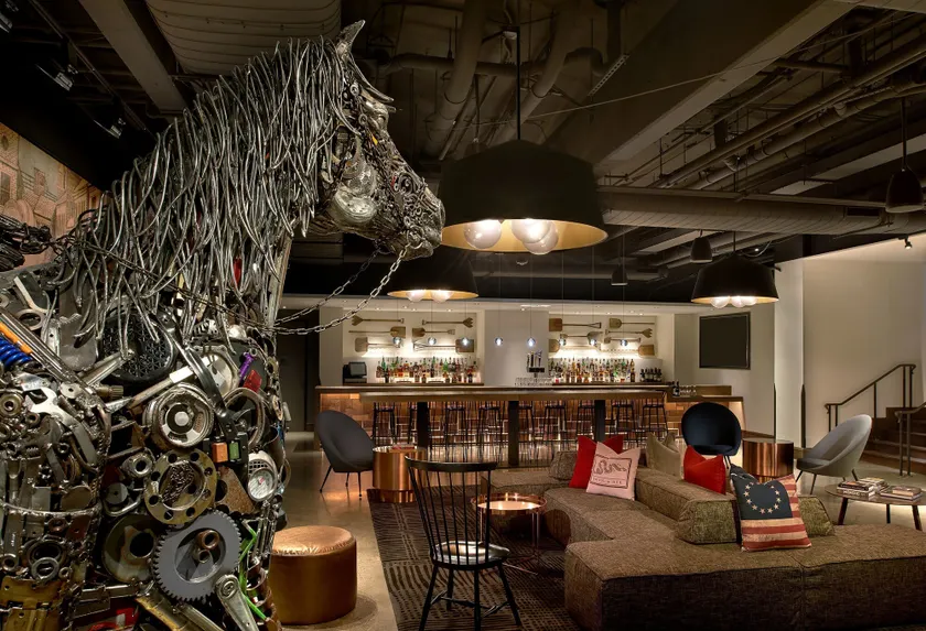 Revere Hotel Boston Common - Image 1