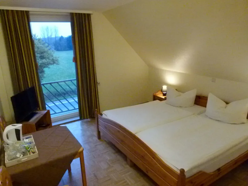 Gästehaus Grunewald Bed & Breakfast - Image 1