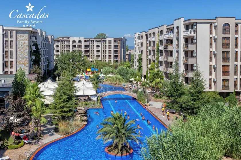Cascadas Family Resort - Image 1
