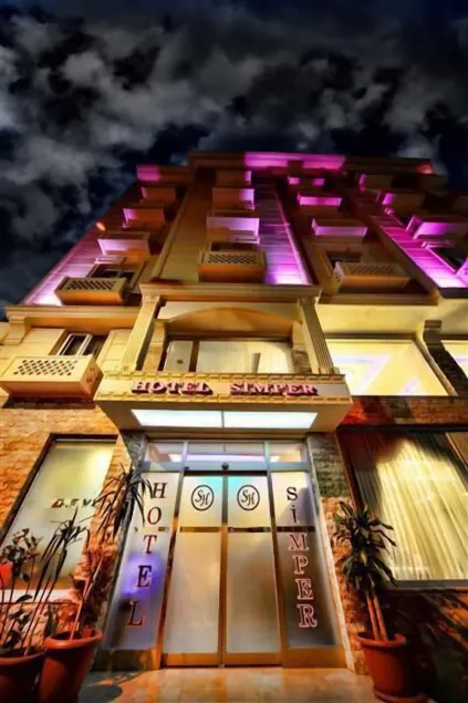 Hotel Simper - Image 1