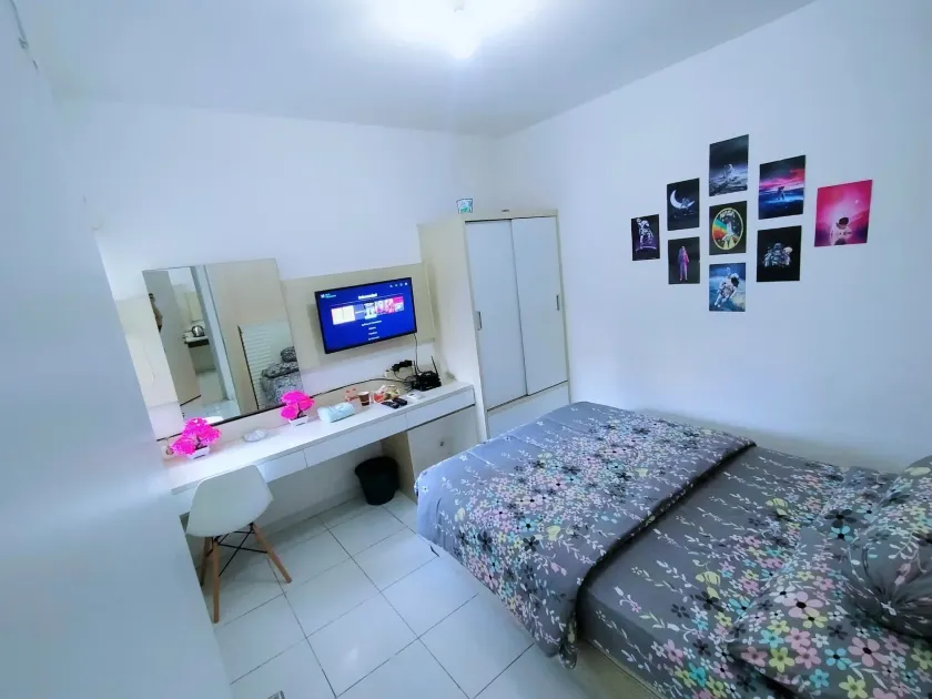 Aero Room - Image 1