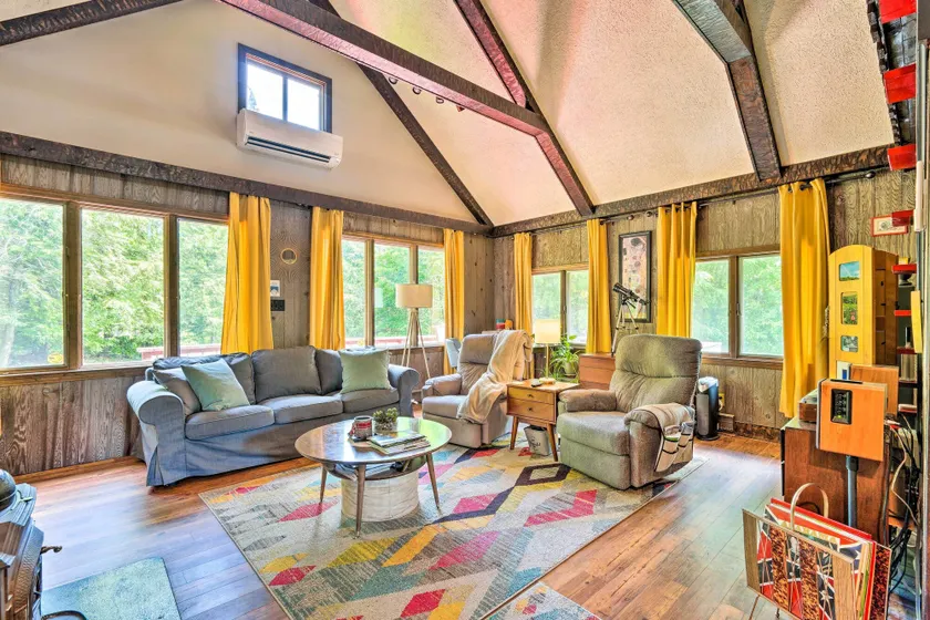 Vibrant Putney Cabin w/ Fire Pit: Hike & Ski! - Image 1