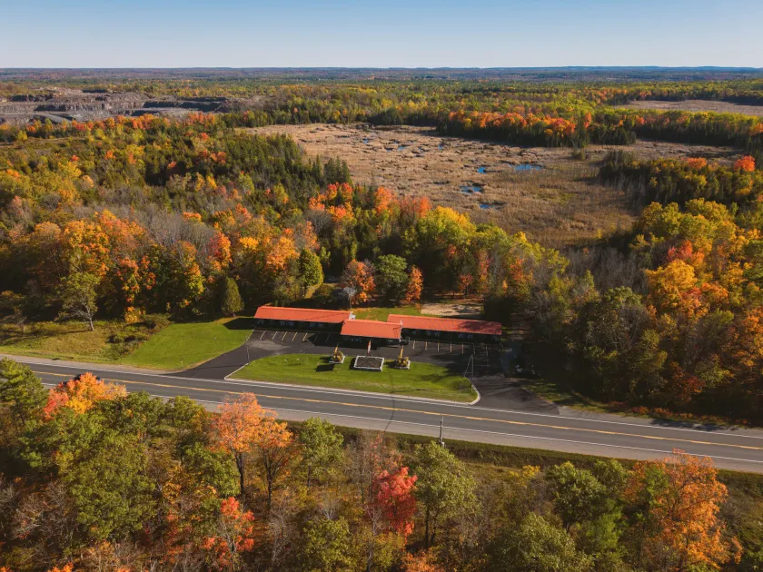 Moira Lake Motel - Image 1