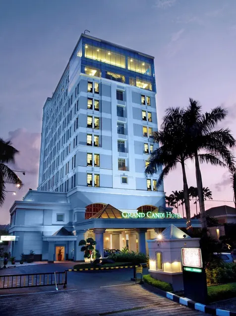 Grand Candi Hotel - Image 1