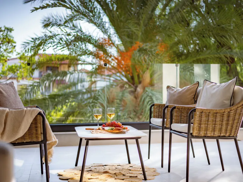 Sanders Breeze – Schönes Apartment mit zwei Schlafzimmern und Balkon - Image 1
