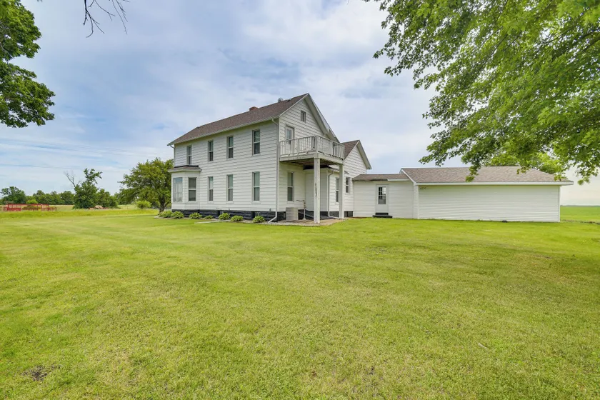 Countryside Biggsville Home w/ Yard, Dogs Welcome! - Image 1