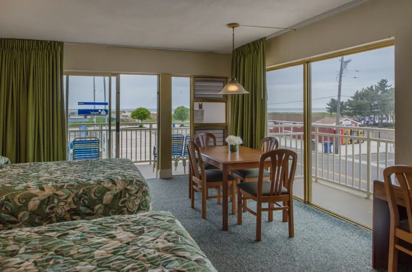 Attache Motel - Image 1