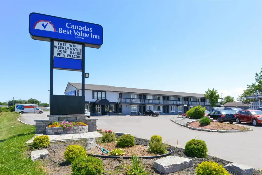 Canadas Best Value Inn St. Catharines - Image 1