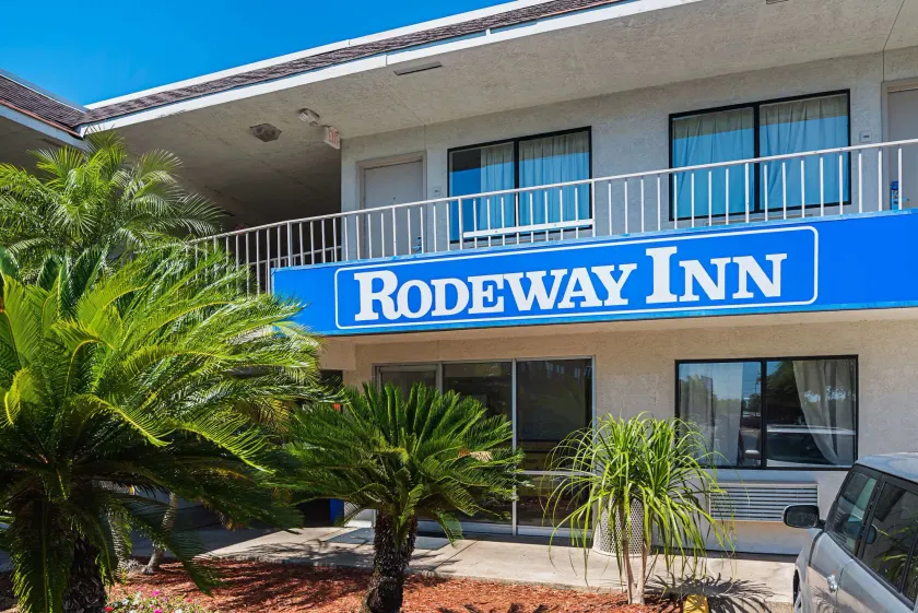 Rodeway Inn Kissimmee - Orlando Maingate West - Free Theme Park Shuttle - Image 1