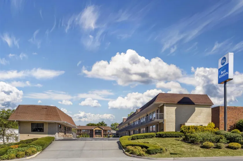 Best Western Winchester Hotel - Image 1