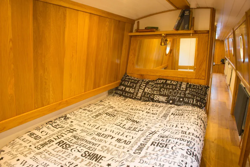 Narrowboat Puzzle - Image 1