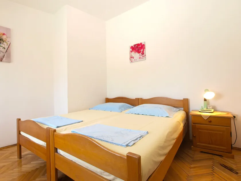 Apartment 1669 - Image 1