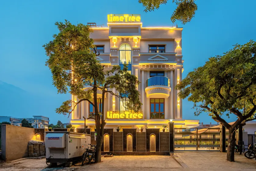 Lime Tree Hotels and Banquet Greater Noida - Image 1