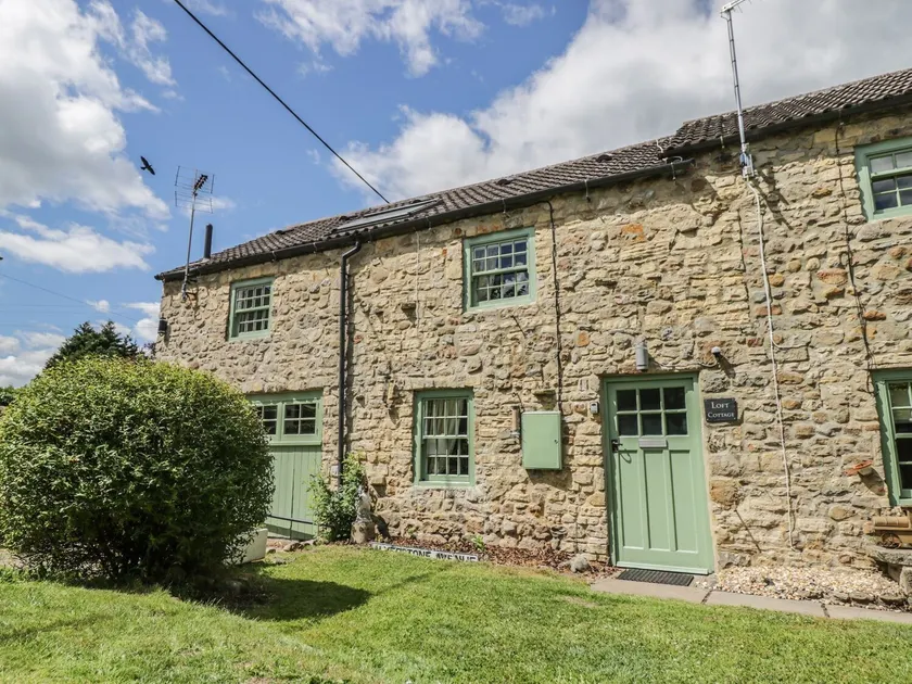 Loft Cottage - Image 1