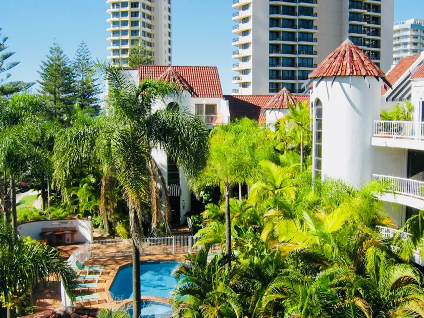 Copacabana Apartments - Image 1