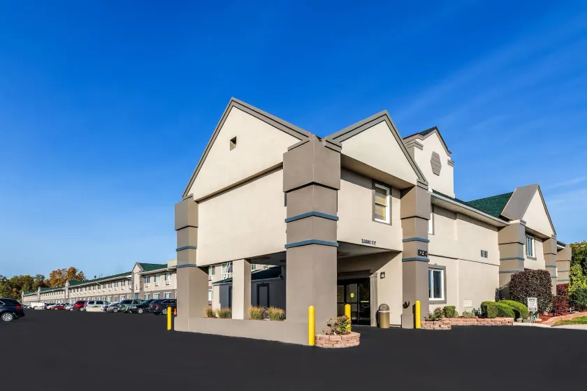 Park Inn by Radisson, Detroit Metro Airport - Image 1