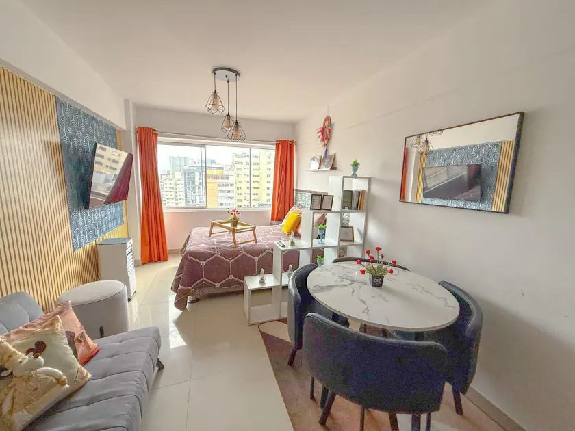 Departamento en el corazón de Miraflores - Image 1