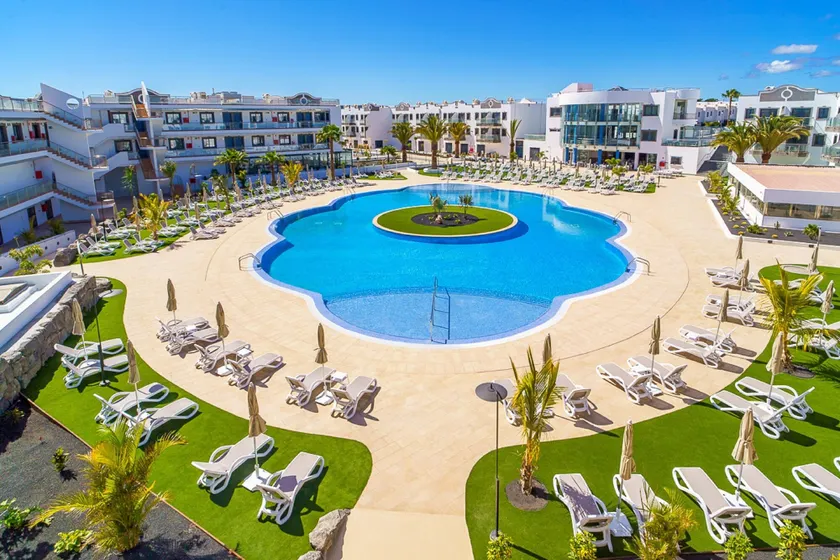 Hotel Cordial Marina Blanca - Image 1
