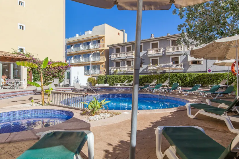 Hotel Bella Mar - Image 1