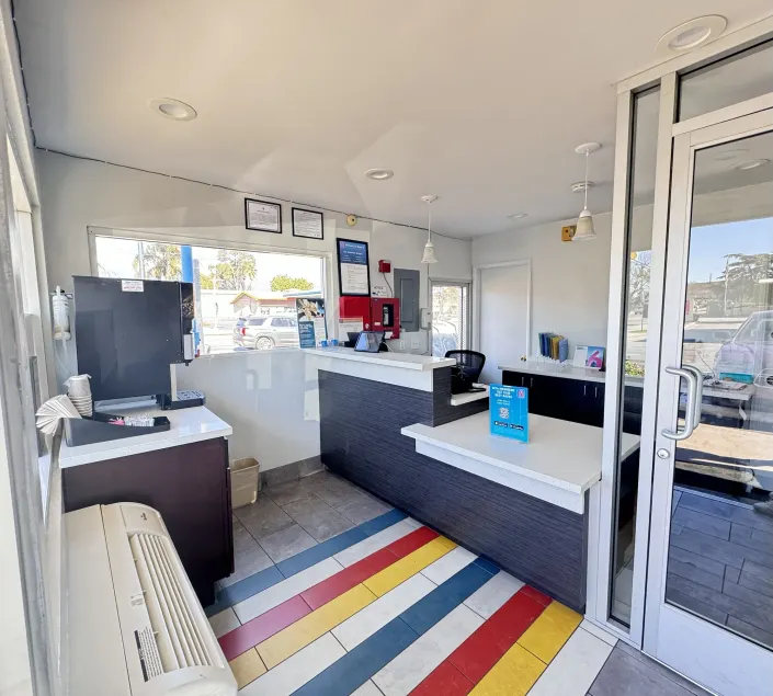 Motel 6 Ontario, CA - Airport - Hall