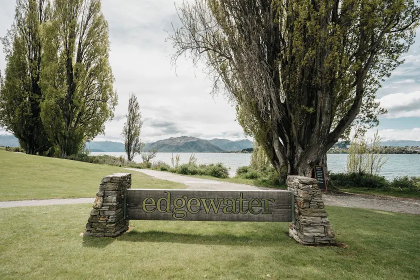 Edgewater Hotel - Image 1