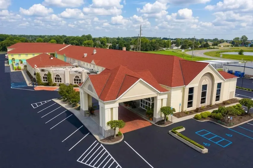 Comfort Inn Sandusky - Image 1