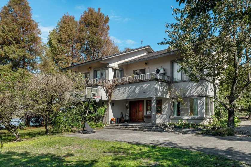 Green Forest Villa - Image 1