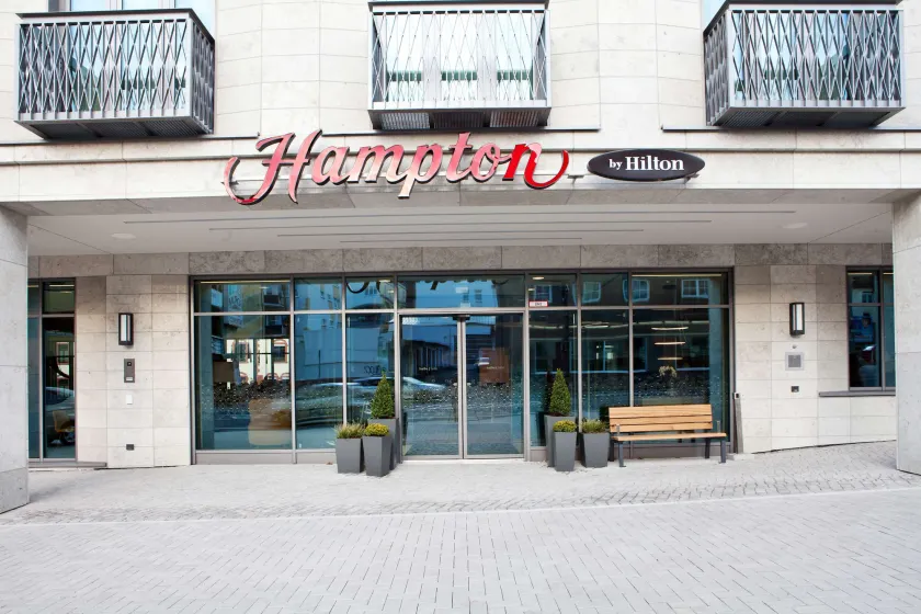 Hampton by Hilton Dortmund Phoenix See - Image 1