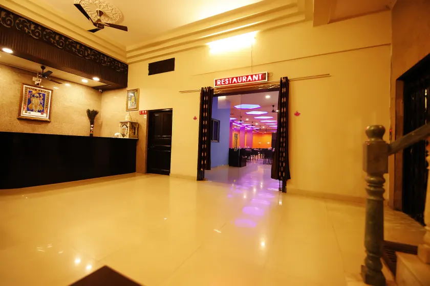 Hotel Ace Plaza - Image 1