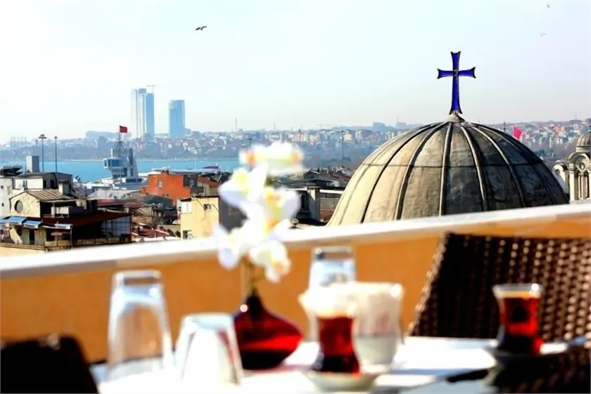 Sayeban Hotel Istanbul - Image 1