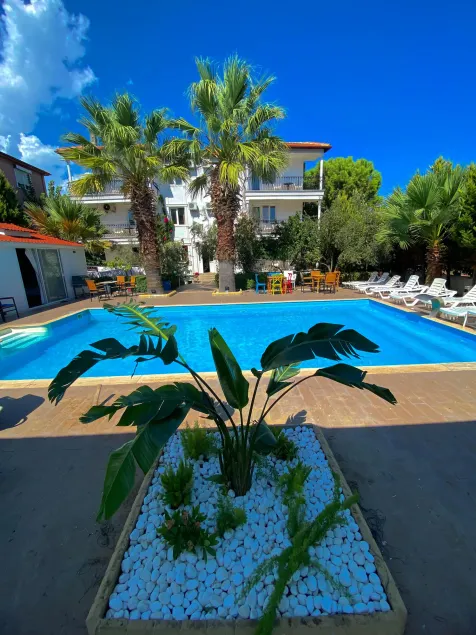 Uzunhan Hotel - Image 1