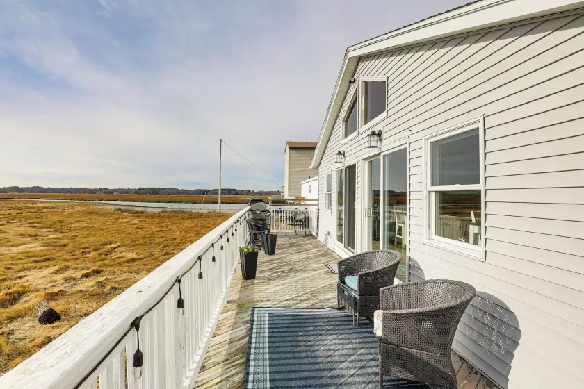 Walk to Beach: Water-view Seabrook Sanctuary - Innvendig