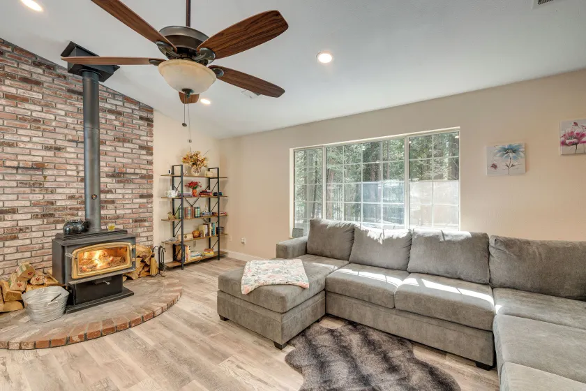 Renovated Pioneer Home in Serene Wooded Setting! - Interiør