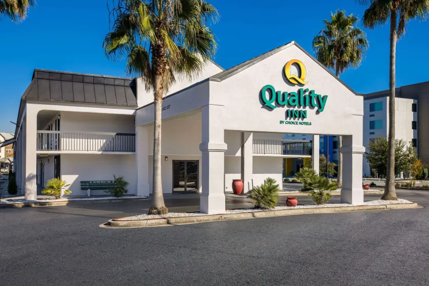 Quality Inn Savannah I-95 - Image 1