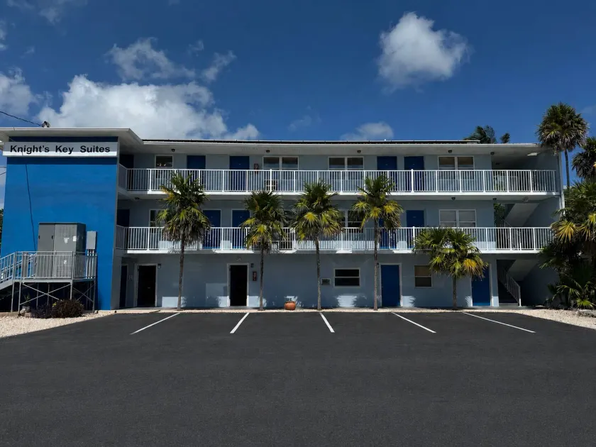 Knight's Key Suites - Image 1