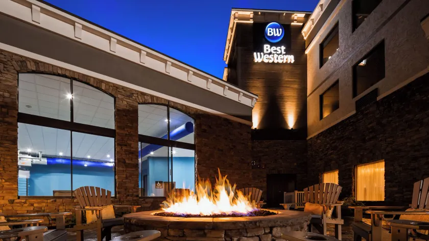 Best Western Sevierville/Kodak Inn - Image 1