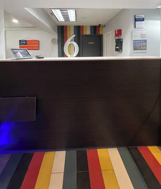 Motel 6 Jeffersonville, IN - Image 1