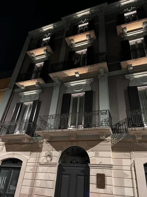 VIS urban suites & spa - Boutique Hotel - Image 1