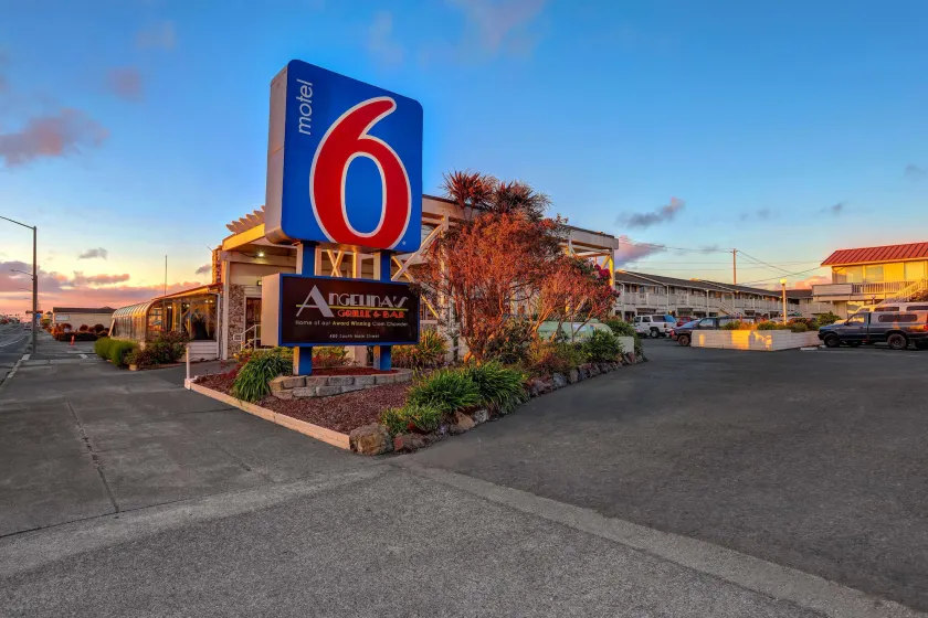 Motel 6 Fort Bragg, CA - Image 1