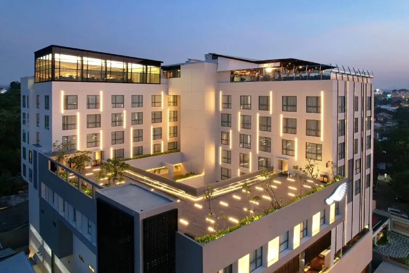 Hotel Aruss Semarang - Image 1