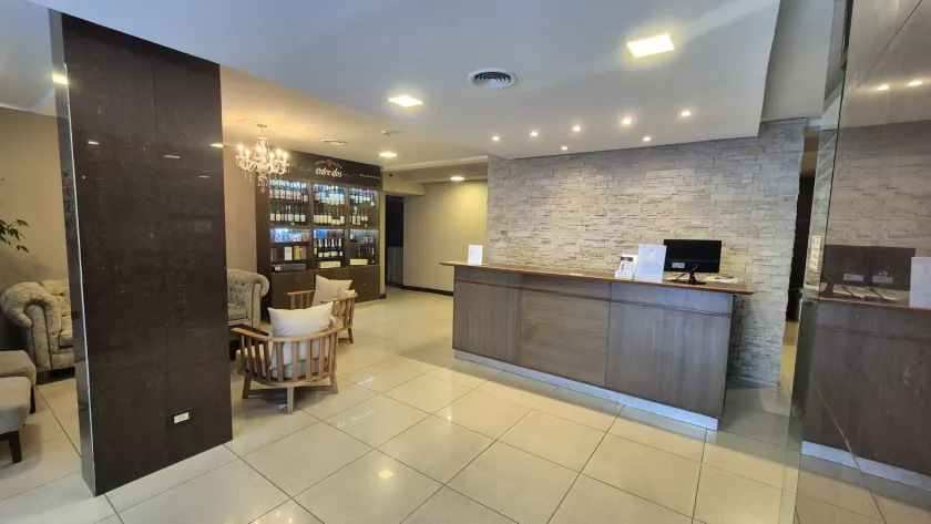 DAKAR HOTEL - Image 1