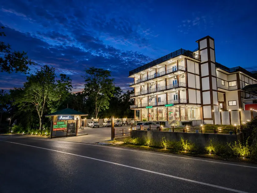 Osho Hotel, Restaurant & Banquet - Image 1
