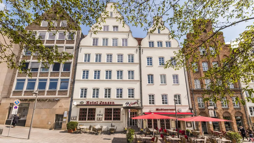 Hotel Jensen - Image 1