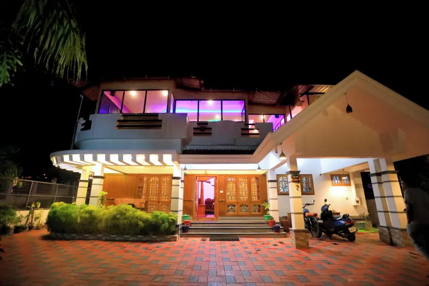 Hillsidecreek Homestay - Image 1