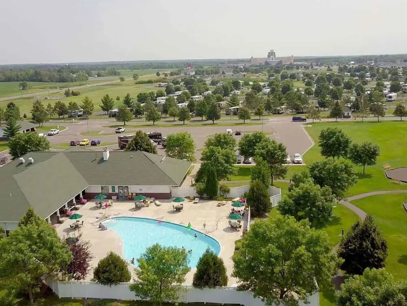 Grand Hinckley RV Resort - Image 1