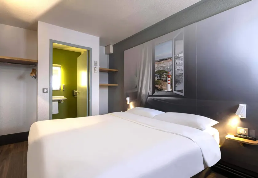 B&B HOTEL La Rochelle Angoulins - Image 1